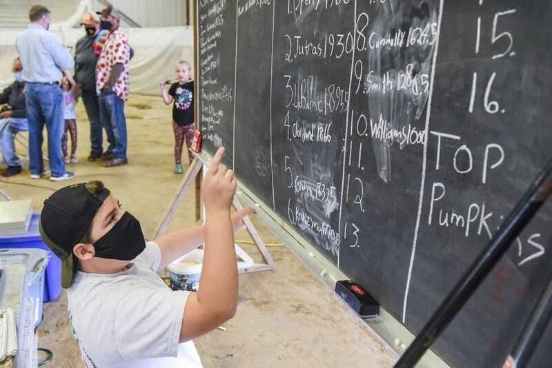 Giant pumpkin contest carries on despite Topsfield Fair's cancellation